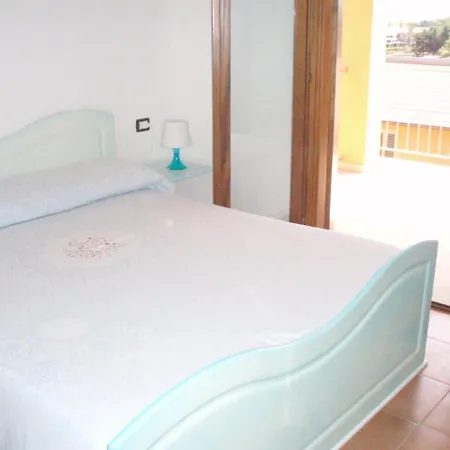 Modern 1 Bed Sleep 3 Sea View Only 700mt From Sea *