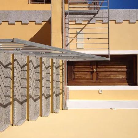 Modern 1 Bed Sleep 3 Sea View Only 700mt From Sea *