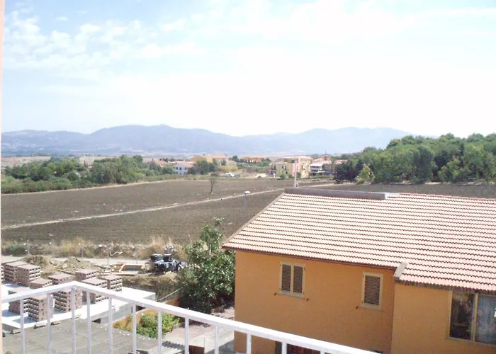 Daire Modern 1 Bed Sleep 3 Sea View Only 700mt From Sea *