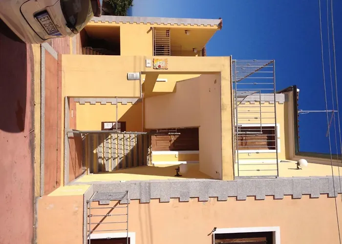 Modern 1 Bed Sleep 3 Sea View Only 700mt From Sea *